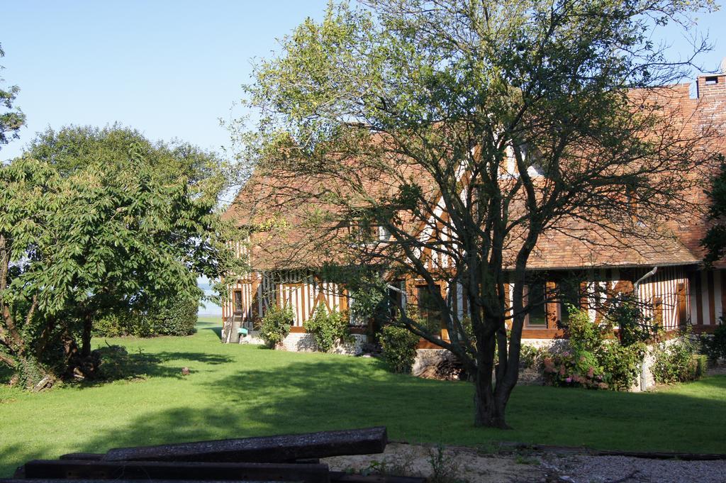 "La Girelle, Bord De Mer" Bed & Breakfast Honfleur Exterior foto