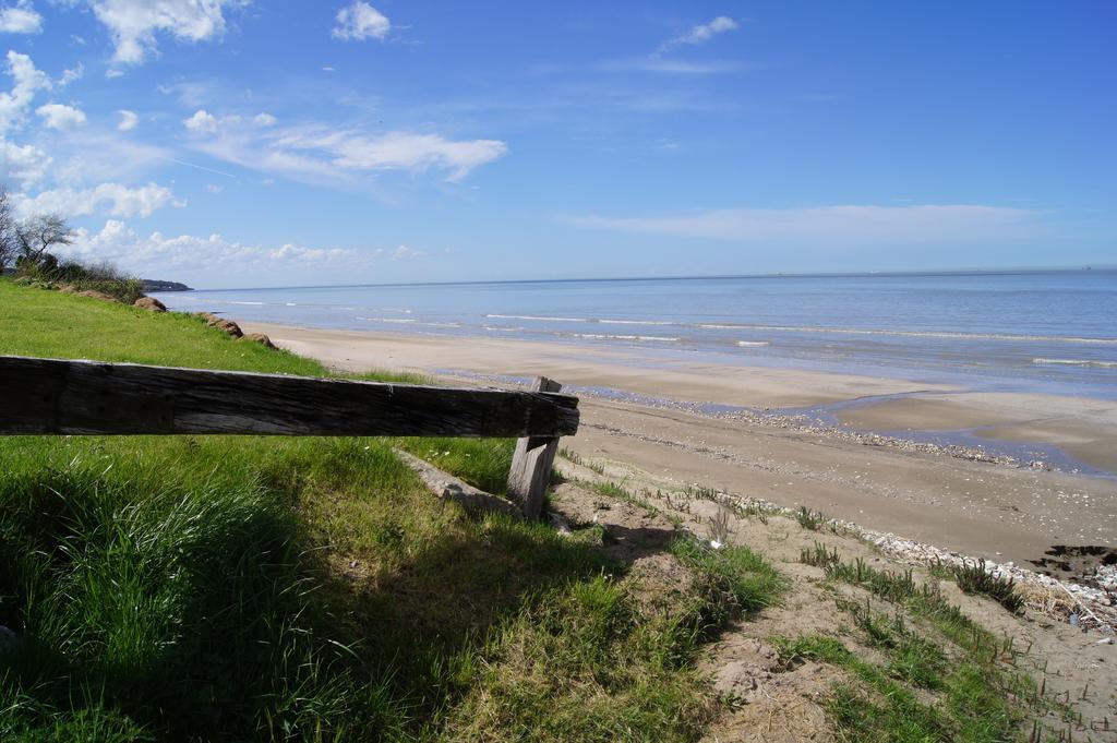 "La Girelle, Bord De Mer" Bed & Breakfast Honfleur Exterior foto