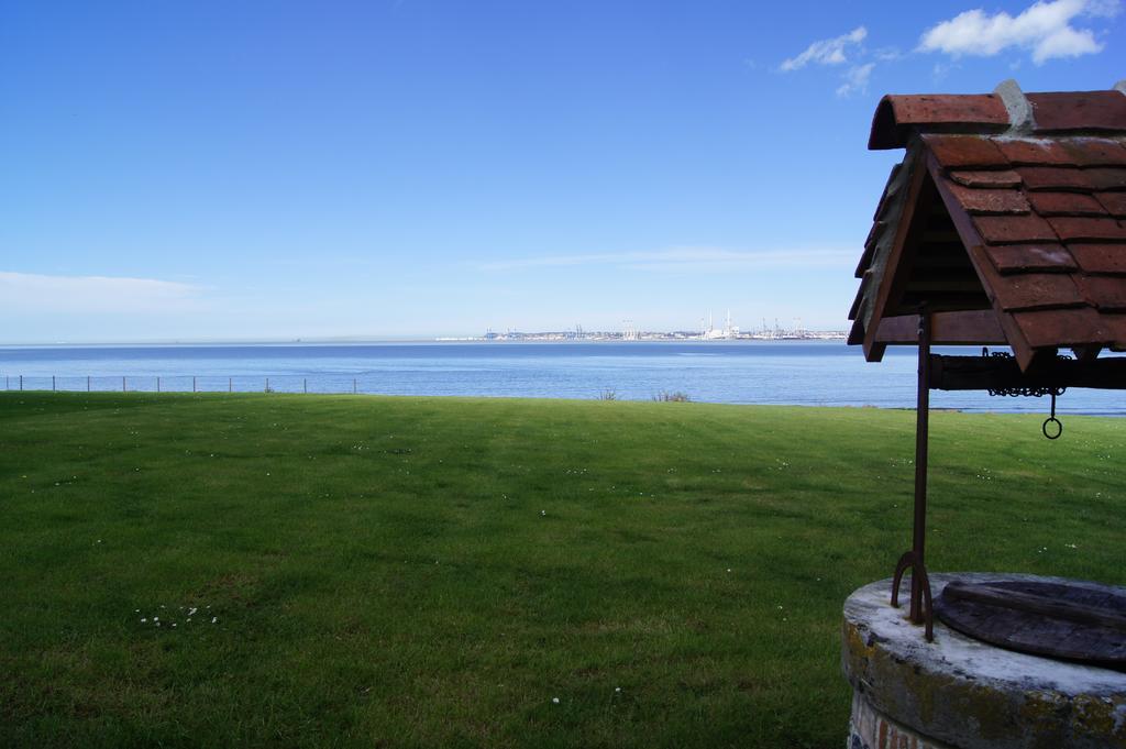 "La Girelle, Bord De Mer" Bed & Breakfast Honfleur Exterior foto