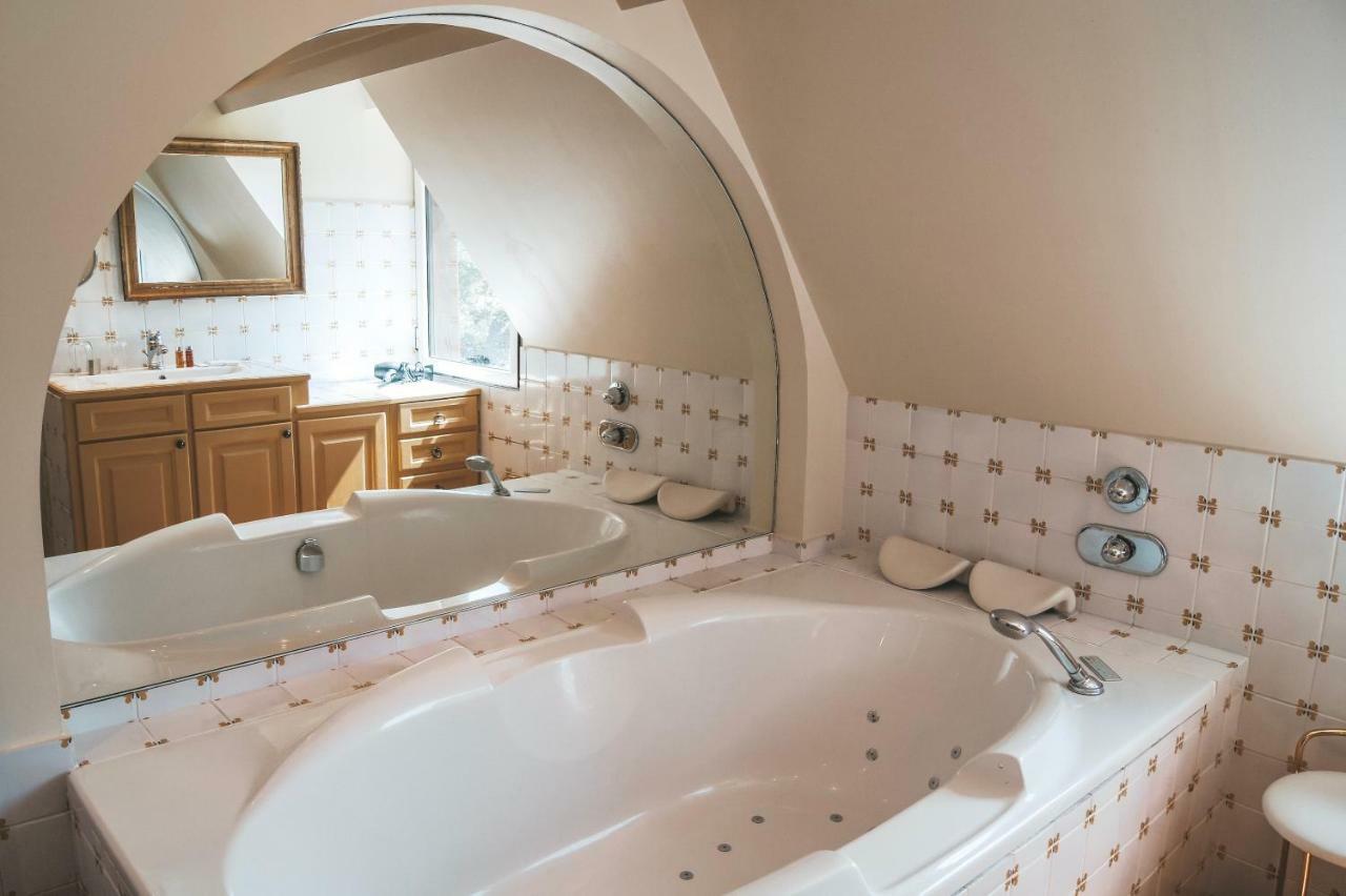 "La Girelle, Bord De Mer" Bed & Breakfast Honfleur Exterior foto