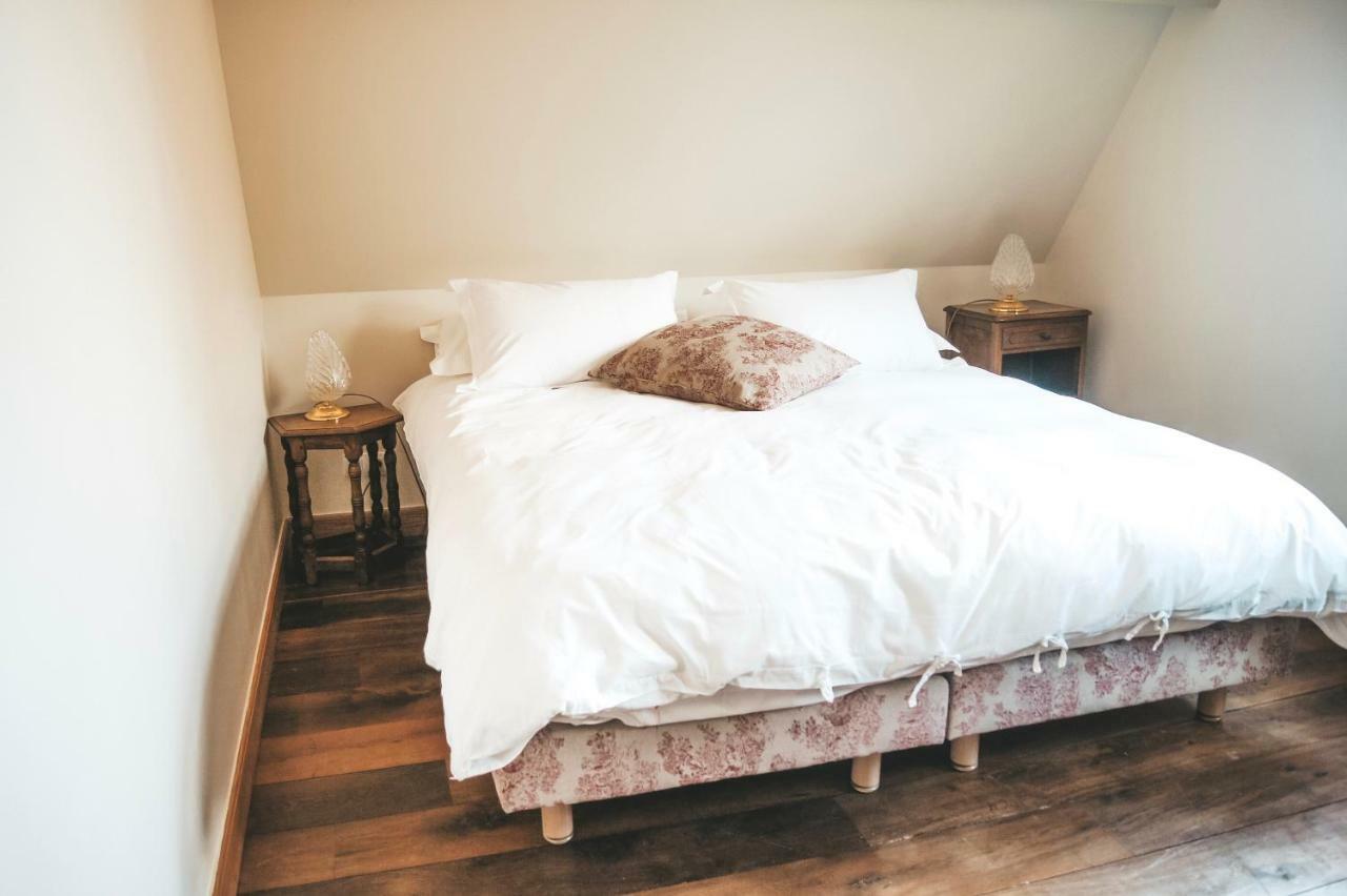 "La Girelle, Bord De Mer" Bed & Breakfast Honfleur Exterior foto